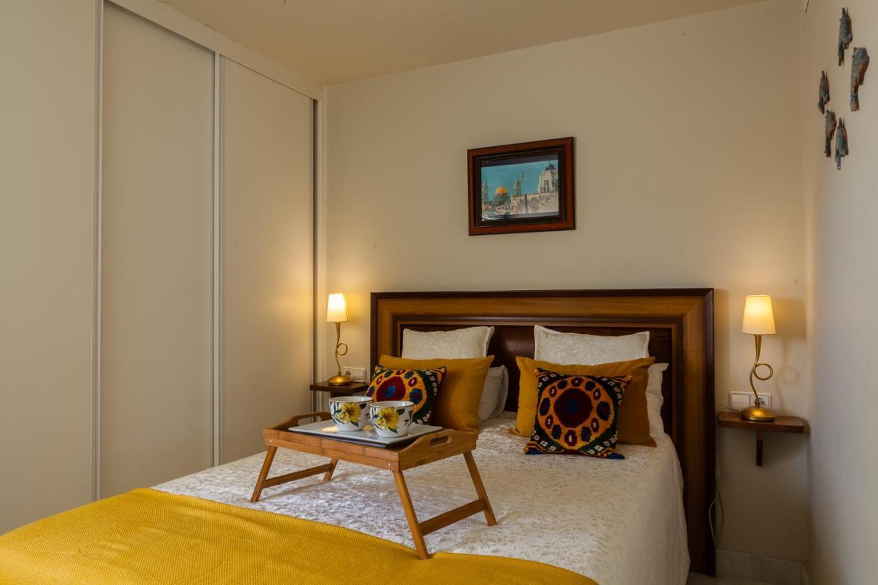 ***** Attic With Impressive Views And Jacuzzi Apartment Cadiz Bagian luar foto