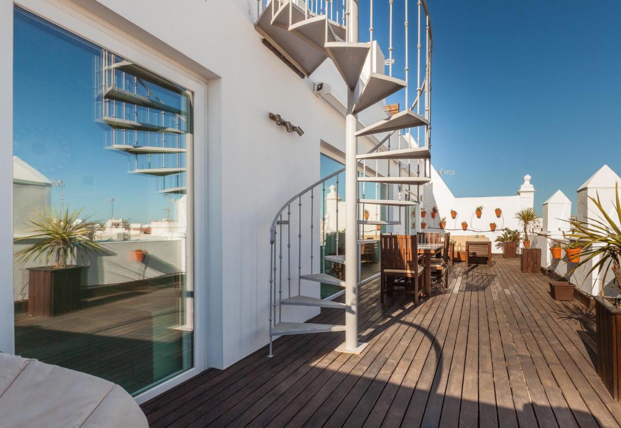 ***** Attic With Impressive Views And Jacuzzi Apartment Cadiz Bagian luar foto